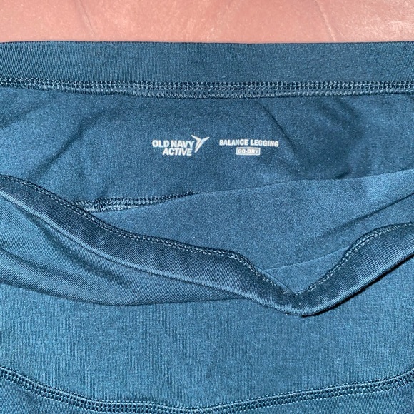 Maternity yoga pants - Picture 3 of 4